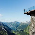 Mountain With Seaview, Near Geiranger 度假居