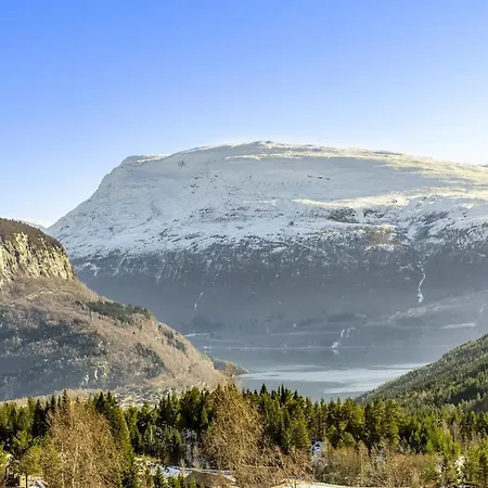 Mountain With Seaview, Near Geiranger Feriehus