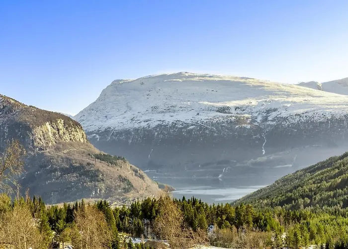 Mountain With Seaview, Near Geiranger Vakantiehuis